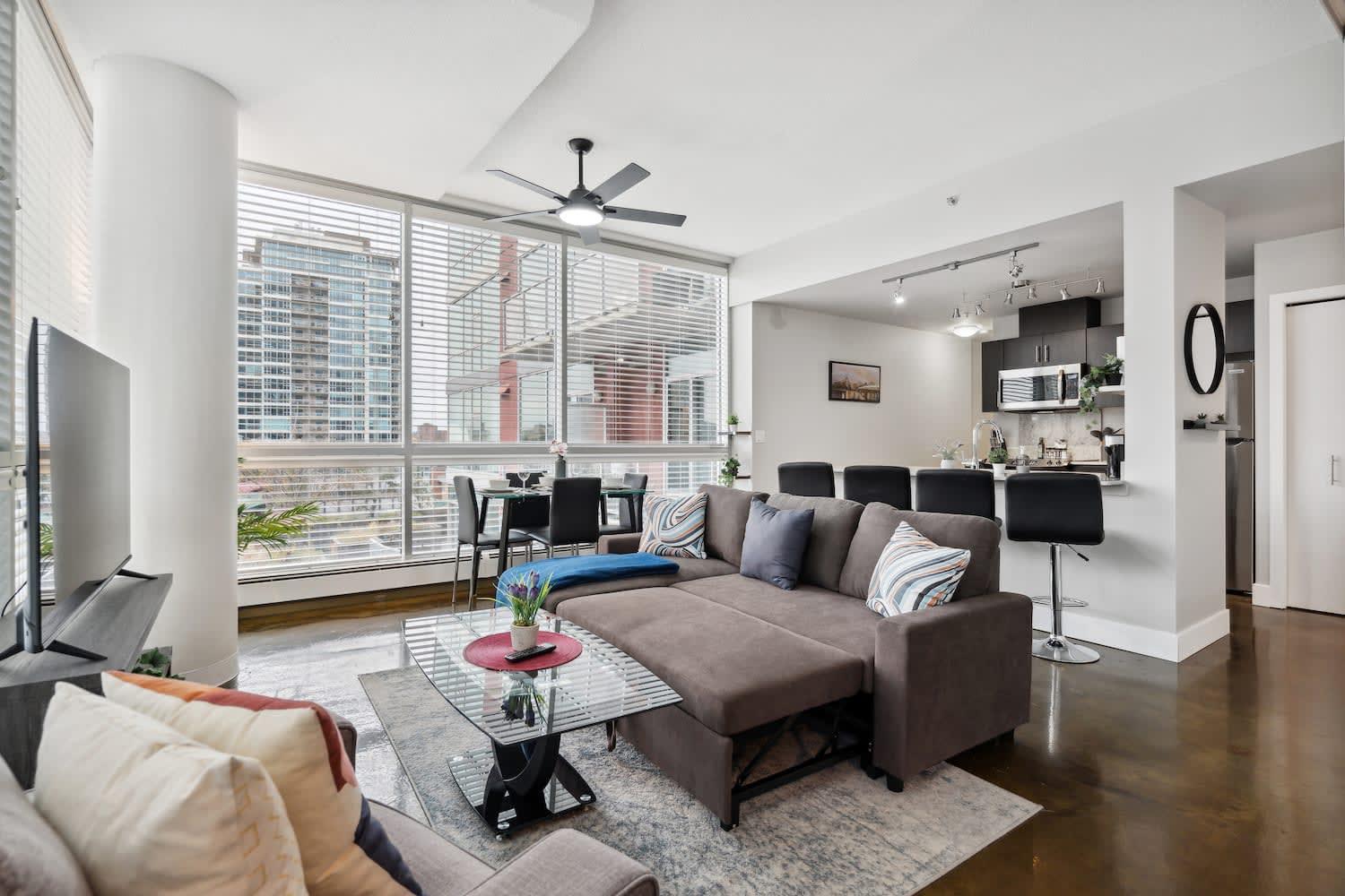 Upscale 2Br Condo - King Bed - Stunning Views YYC Eksteriør billede