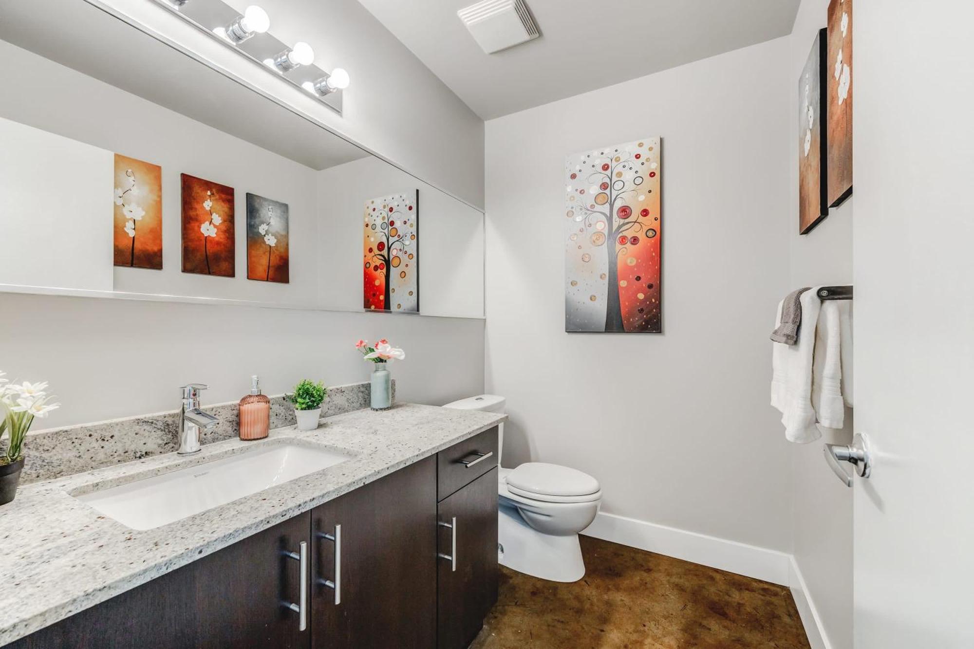 Upscale 2Br Condo - King Bed - Stunning Views YYC Eksteriør billede