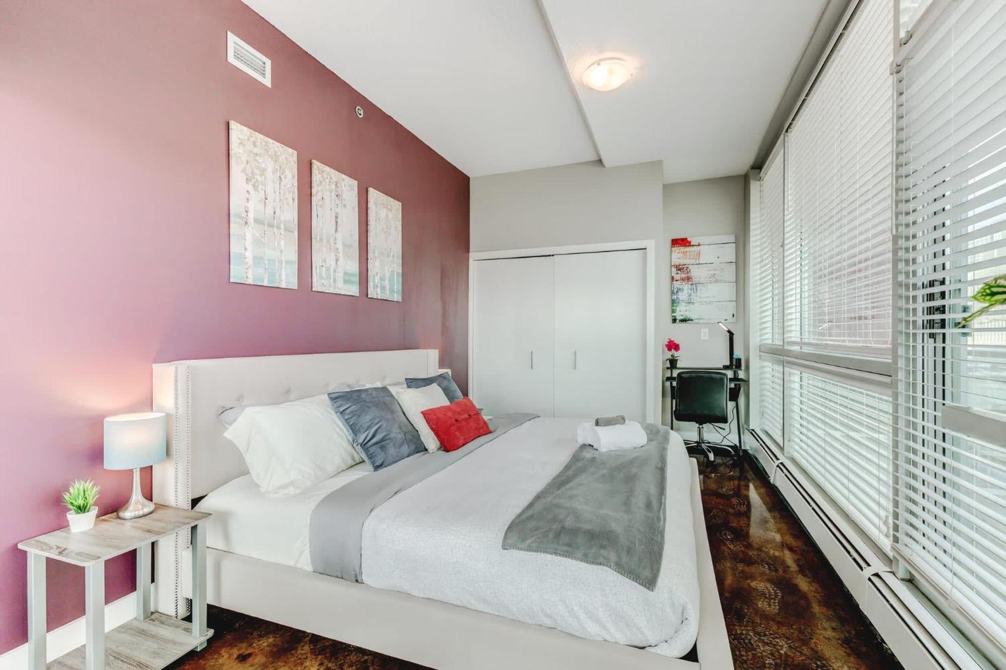 Upscale 2Br Condo - King Bed - Stunning Views YYC Eksteriør billede